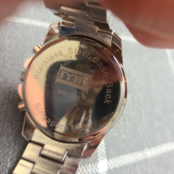 Men's MN Quartz Watch/Wristwatch, Singapore Movement, NWOT - Picture 3 of 5